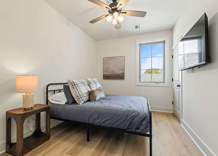 New Steiner House River Ranch King Office Frame Tv Hébergement de vacances